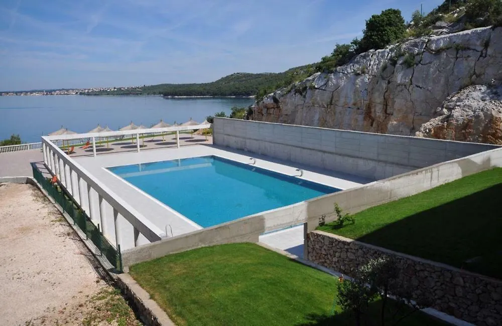 Holiday Home Orsag Drage Apartment